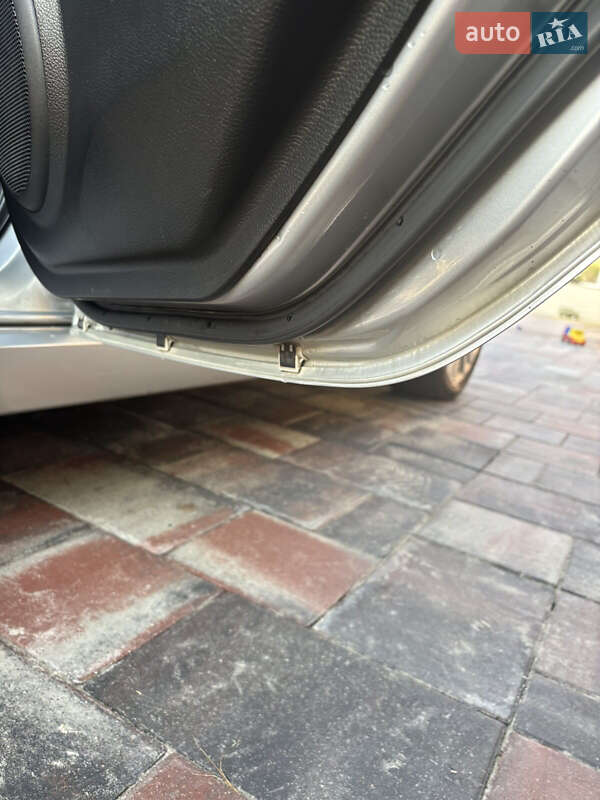 Седан Mazda 6 2009 в Ровно