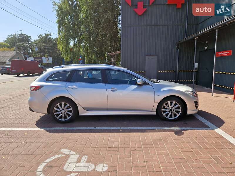 Универсал Mazda 6 2010 в Чернигове