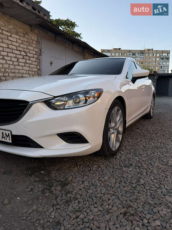 Седан Mazda 6 2015 в Кривом Роге