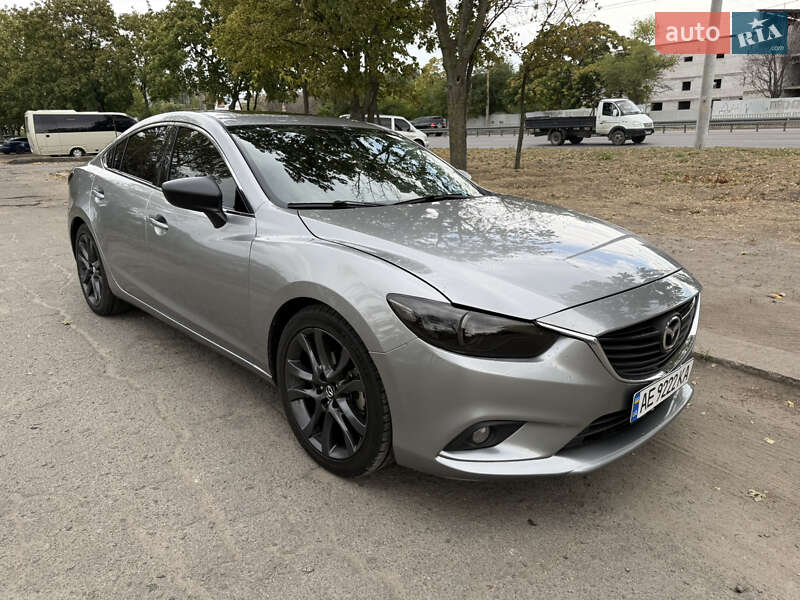 Седан Mazda 6 2014 в Черновцах
