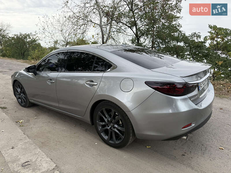 Седан Mazda 6 2014 в Черновцах