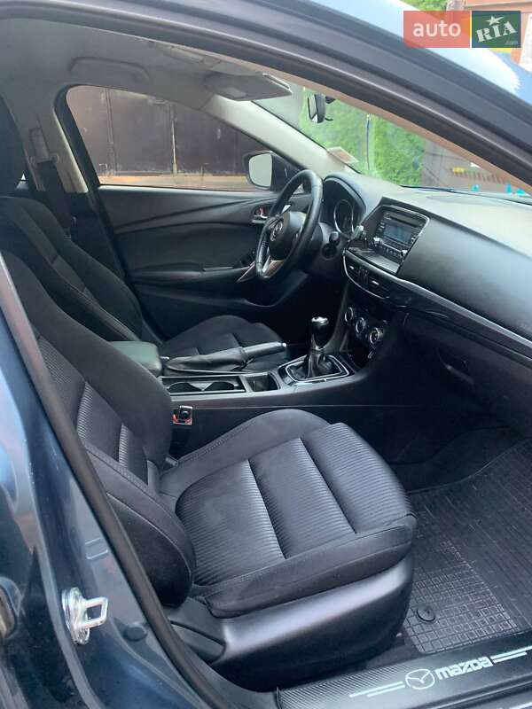 Седан Mazda 6 2013 в Днепре