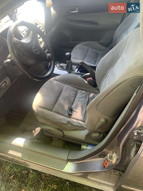 Седан Mazda 6 2004 в Харкові