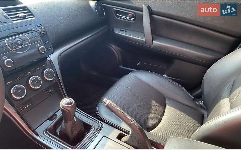 Лифтбек Mazda 6 2010 в Сумах