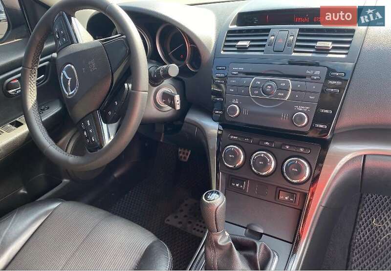Лифтбек Mazda 6 2010 в Сумах