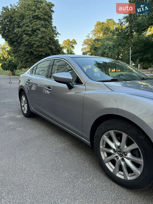 Седан Mazda 6 2014 в Чернигове
