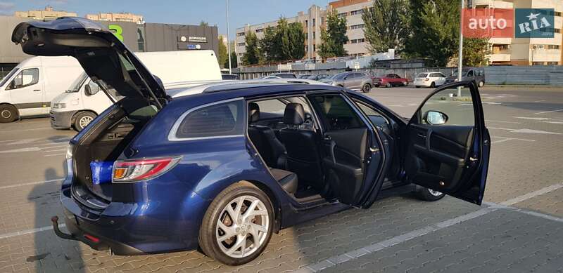 Универсал Mazda 6 2010 в Киеве