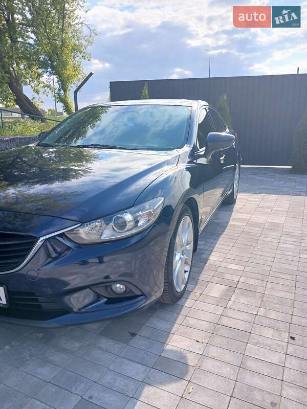 Седан Mazda 6 2014 в Брусилове