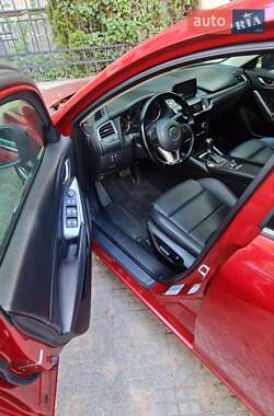 Седан Mazda 6 2014 в 