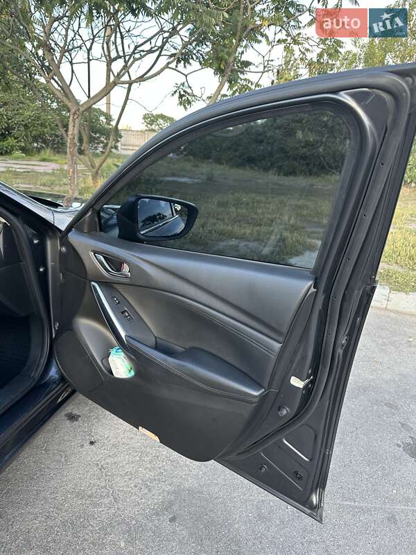 Седан Mazda 6 2014 в Кременчуге