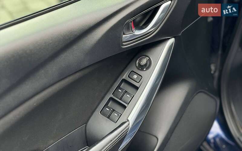 Седан Mazda 6 2012 в Ивано-Франковске