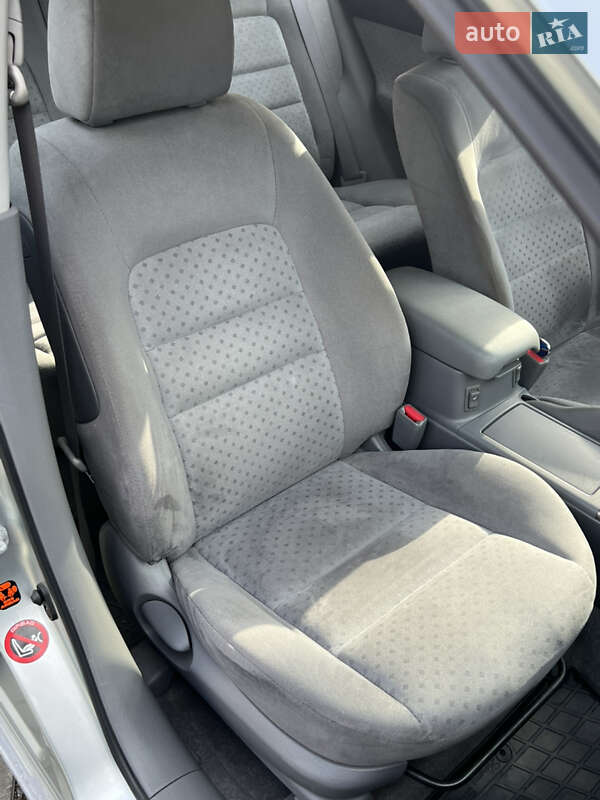 Лифтбек Mazda 6 2004 в Харькове