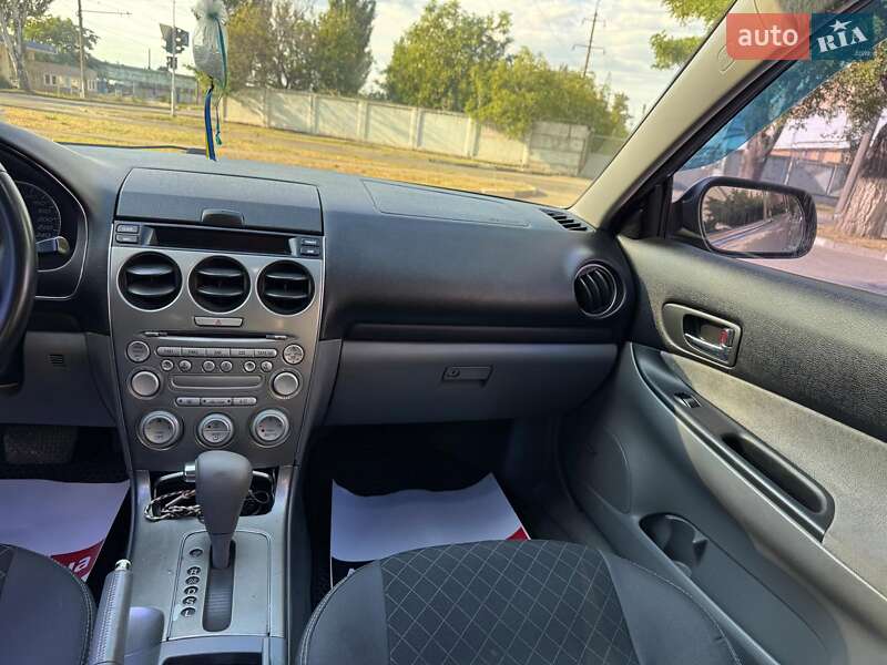 Седан Mazda 6 2005 в Запорожье