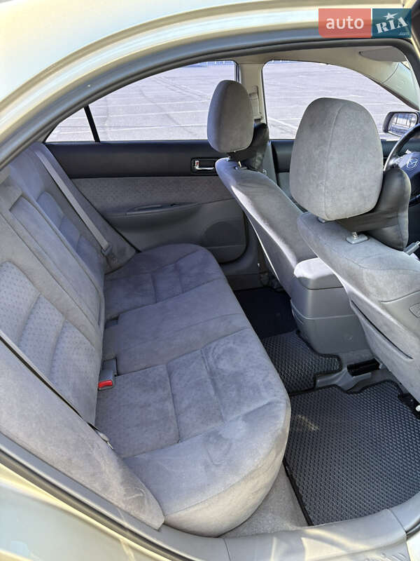 Седан Mazda 6 2002 в Киеве