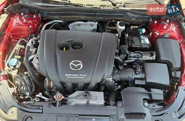 Седан Mazda 6 2016 в 
