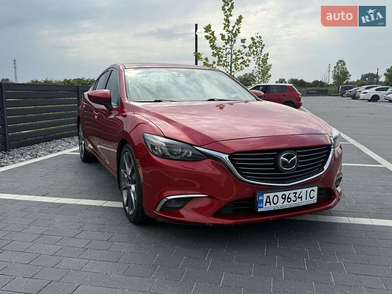 Седан Mazda 6 2015 в Мукачево