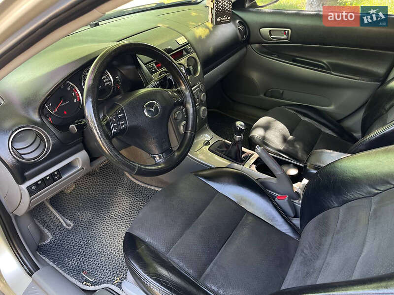 Седан Mazda 6 2003 в Ужгороде