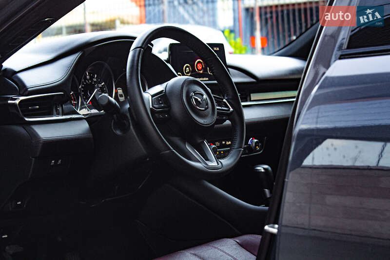Седан Mazda 6 2020 в Киеве