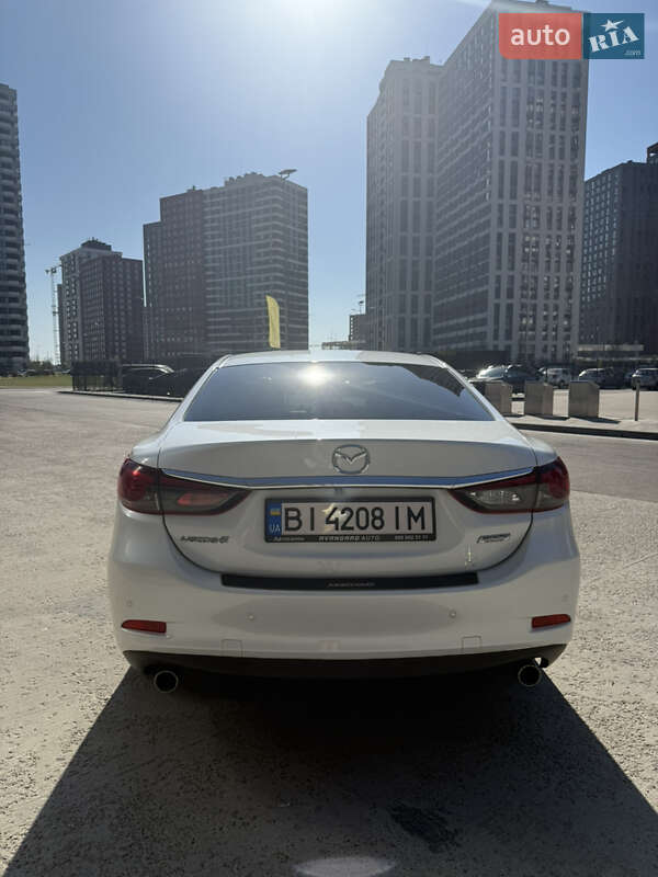 Седан Mazda 6 2015 в Киеве