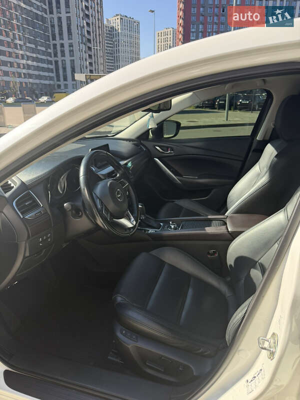 Седан Mazda 6 2015 в Киеве