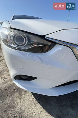 Седан Mazda 6 2014 в 