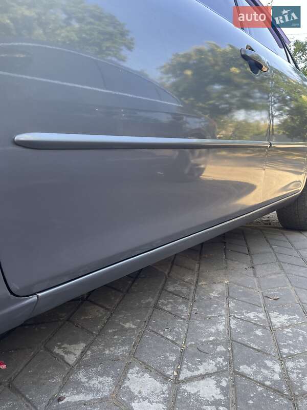 Седан Mazda 6 2002 в Измаиле