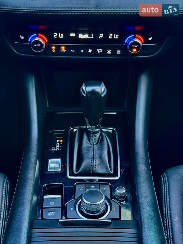 Седан Mazda 6 2018 в Киеве