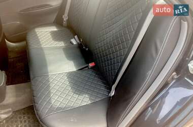 Седан Mazda 6 2003 в 
