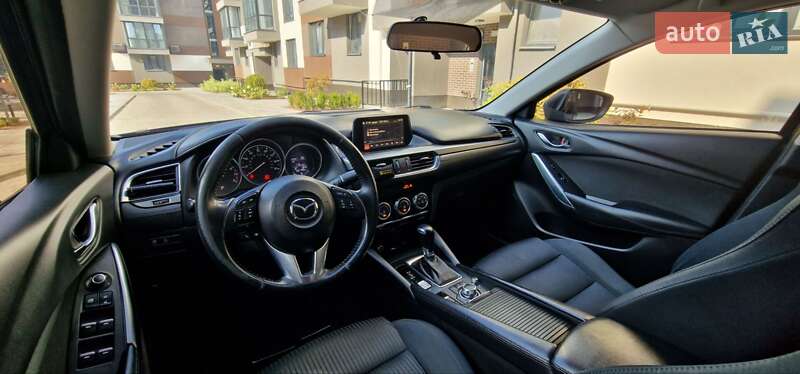 Седан Mazda 6 2015 в Винниках