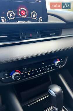 Седан Mazda 6 2019 в 