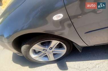 Седан Mazda 6 2006 в 