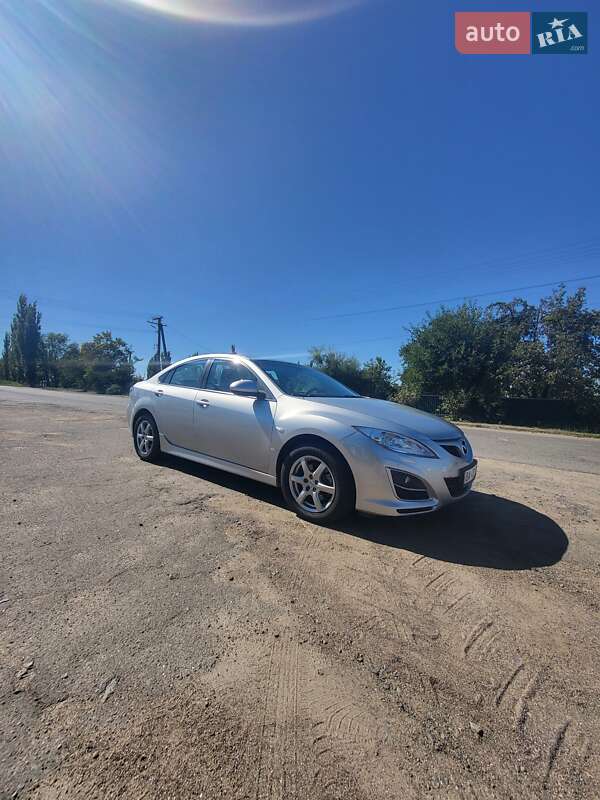 Седан Mazda 6 2011 в 
