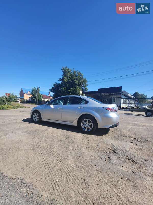 Седан Mazda 6 2011 в Новоархангельську