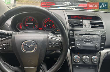 Седан Mazda 6 2011 в 