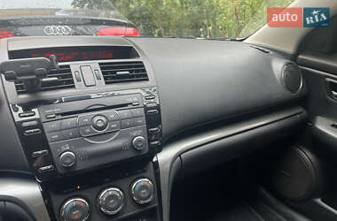Седан Mazda 6 2011 в 