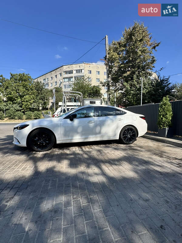 Седан Mazda 6 2016 в Тернополе