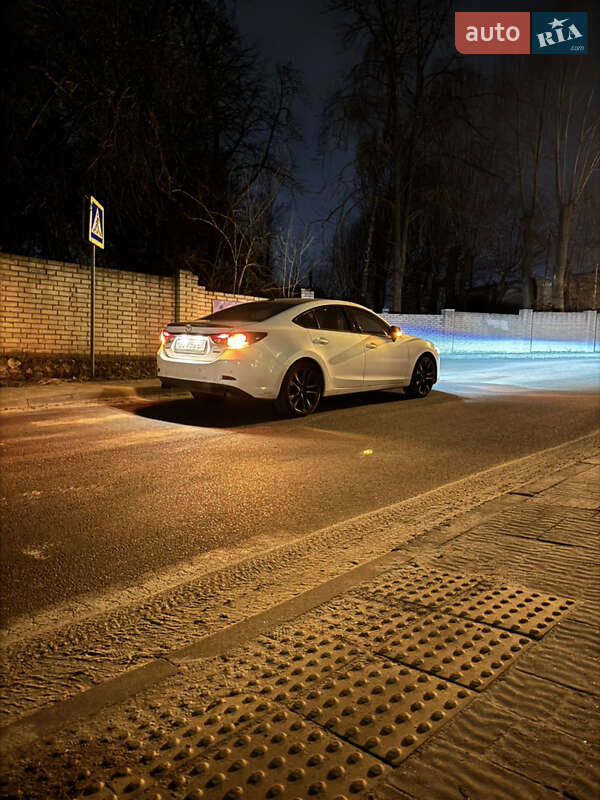 Седан Mazda 6 2016 в Тернополе