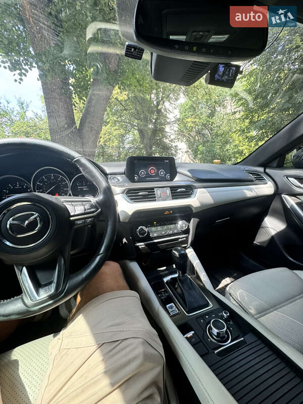 Седан Mazda 6 2016 в Тернополе