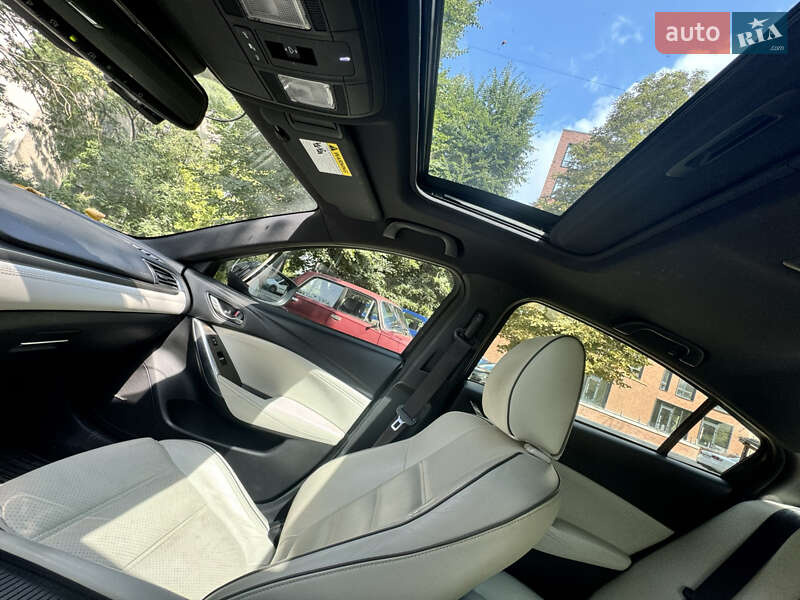 Седан Mazda 6 2016 в Тернополе