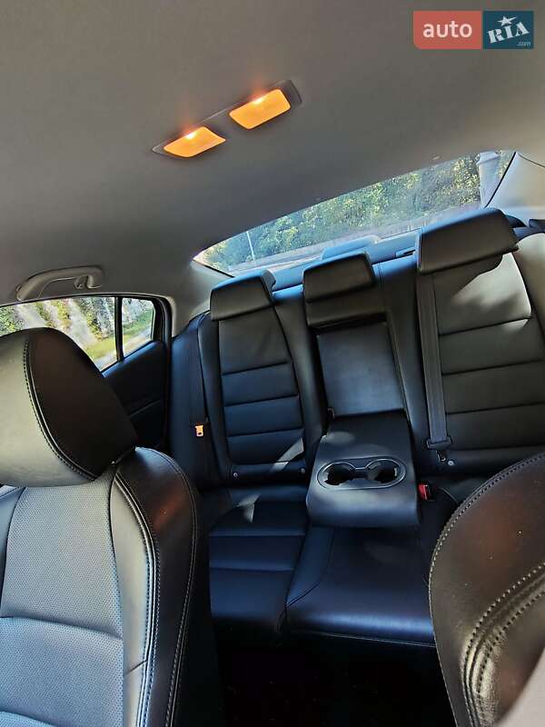 Седан Mazda 6 2017 в Киеве