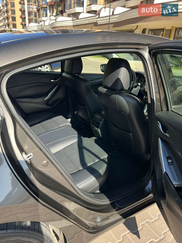 Седан Mazda 6 2016 в Киеве
