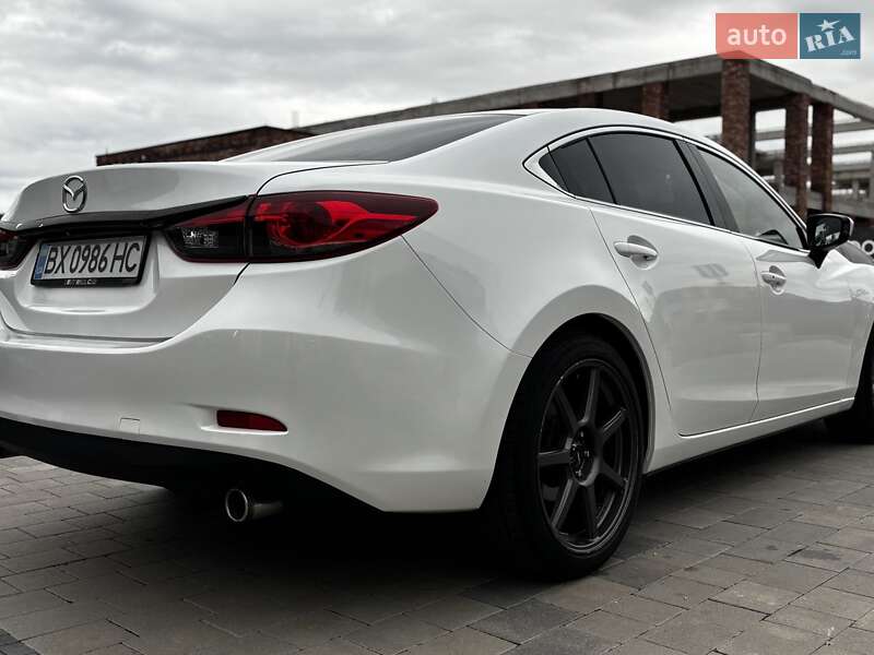 Седан Mazda 6 2014 в Хмельницком