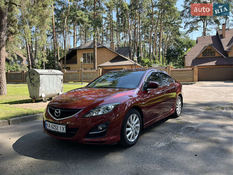 Седан Mazda 6 2011 в Чернигове