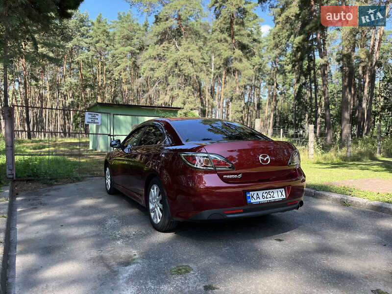 Седан Mazda 6 2011 в Чернигове