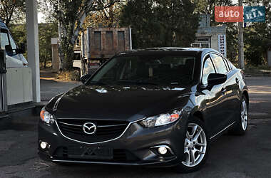 Седан Mazda 6 2014 в Днепре