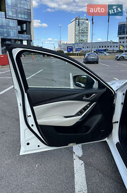 Седан Mazda 6 2016 в 
