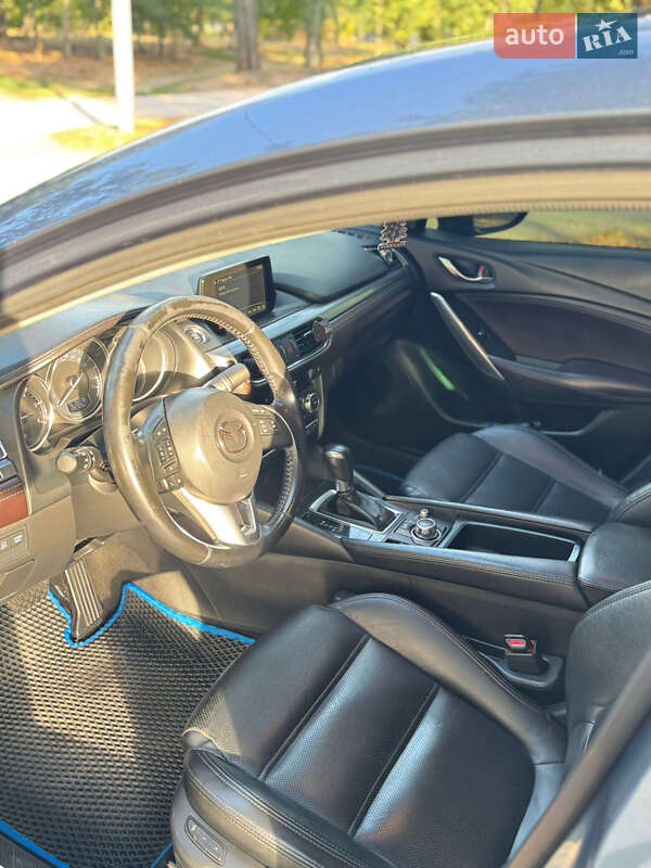 Седан Mazda 6 2016 в Кропивницком