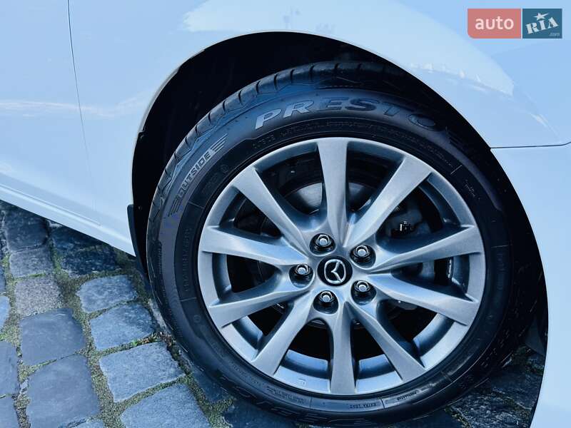 Седан Mazda 6 2016 в Киеве
