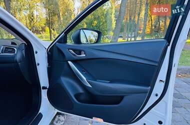 Седан Mazda 6 2016 в 