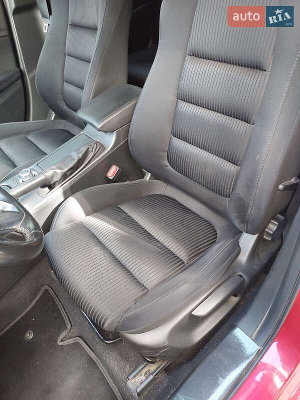 Седан Mazda 6 2012 в Днепре